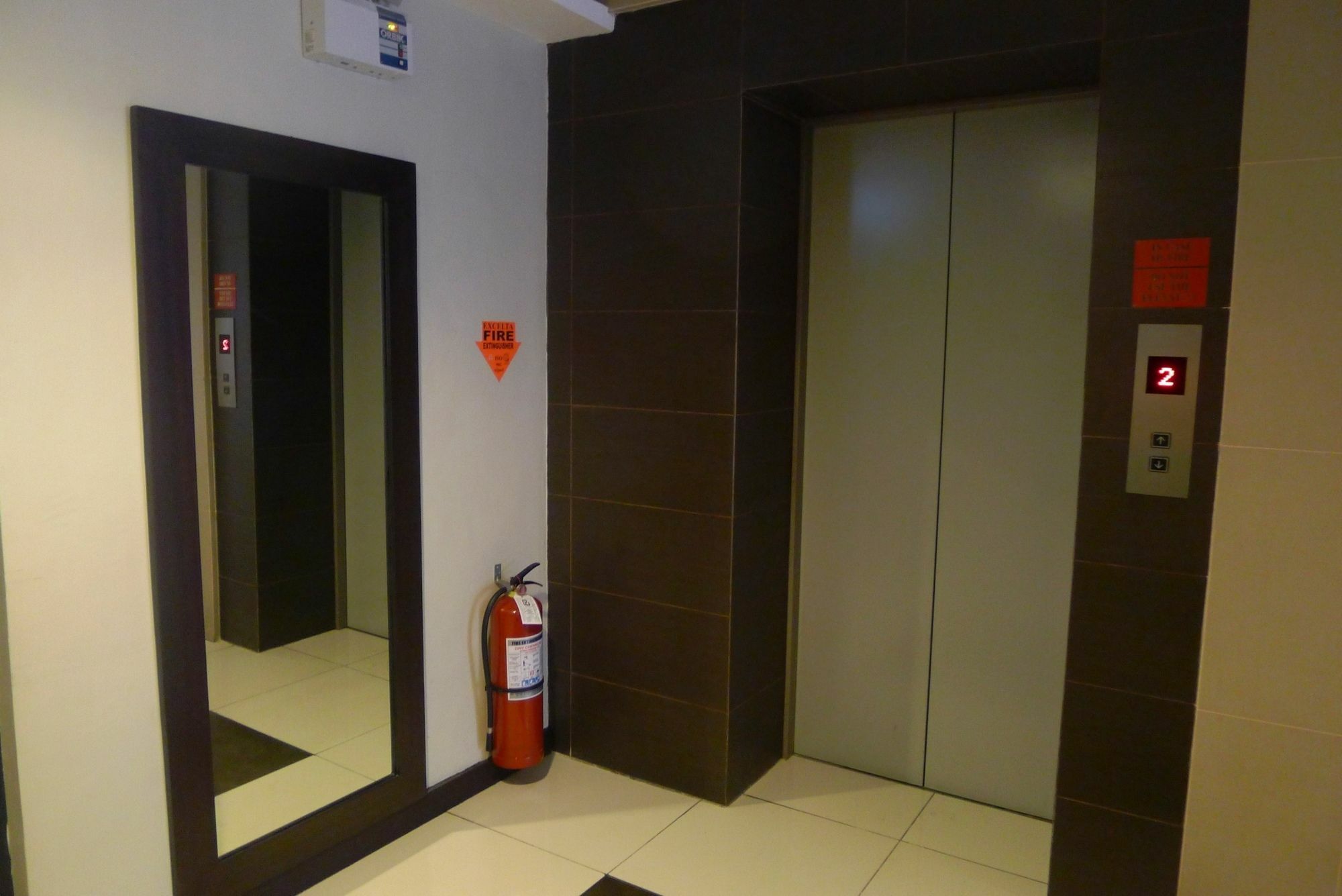 The Studio 18 Residences Manila Exteriér fotografie